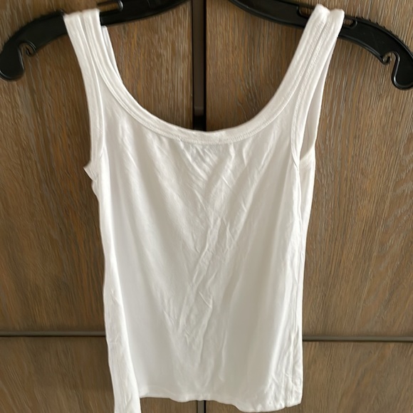 Aqua solid white tank top size small FINAL PRICE - Picture 4 of 4